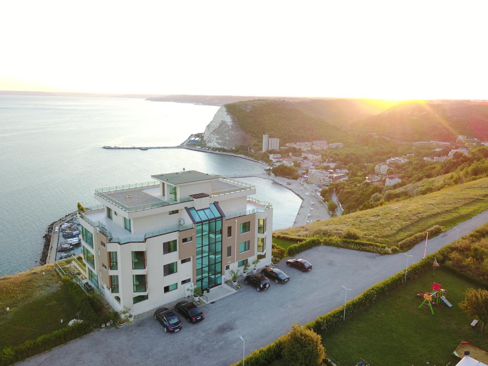 Calithea Complex Lejlighedshotel Kavarna Eksteriør billede