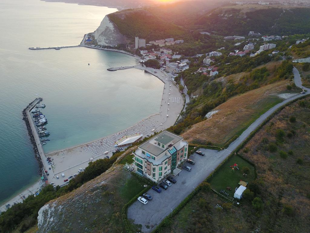 Calithea Complex Lejlighedshotel Kavarna Eksteriør billede